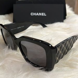 Brand new Chanel rectangle sunglasses polarized
